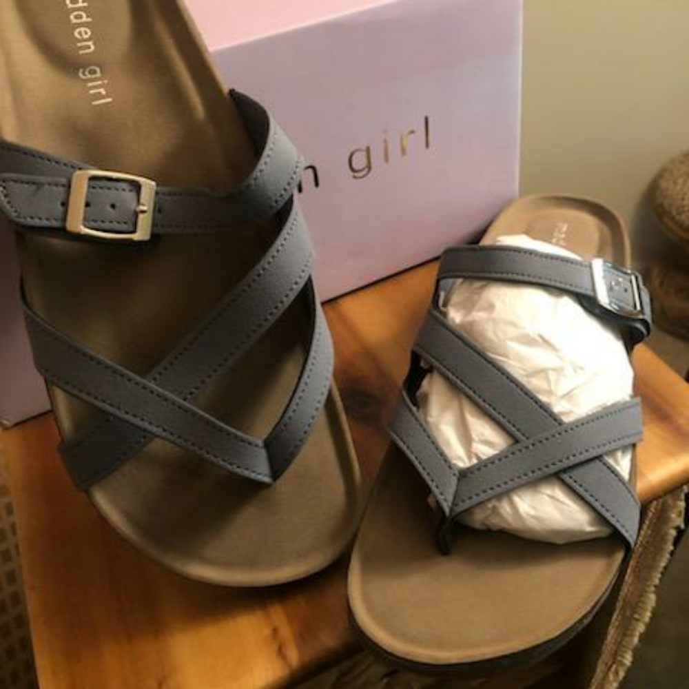 Shoes - Picture 3 of 3